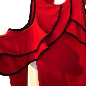 Red cold shoulder, long jumper